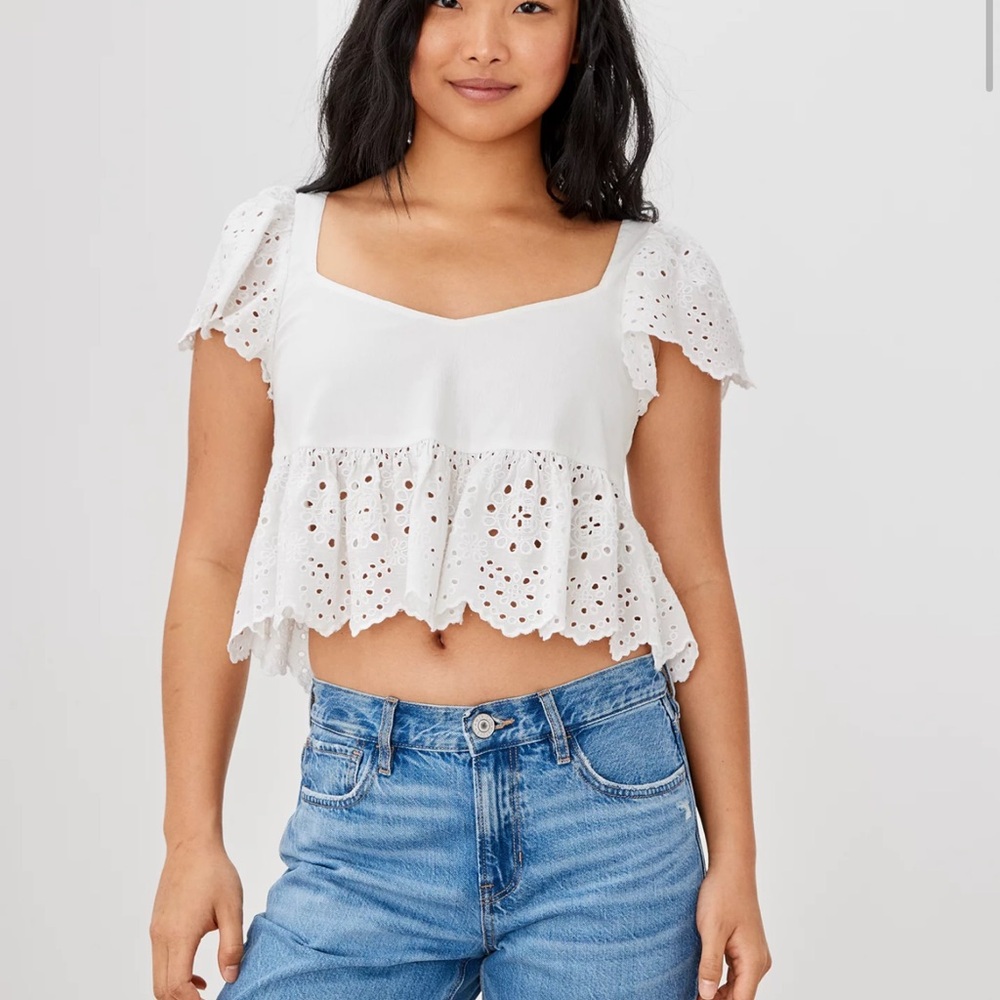 AE RUFFLE SLEEVE BABYDOLL BLOUSE SIZE MEDIUM